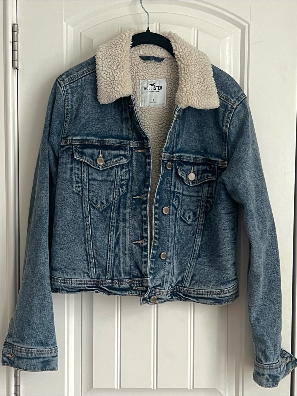 Hollister Cropped Sherpa-Lined Denim Trucker Jacket Size S